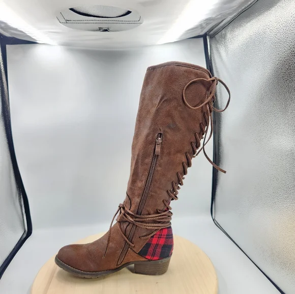 Very Volatile Marcel Women's Brown Boot sz 7 - Picture 13 of 15